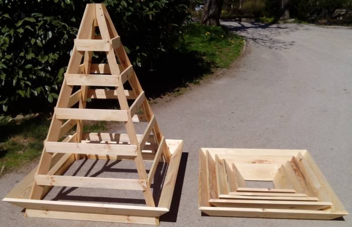 Šest etažna piramida z mrežo na dnu 212
